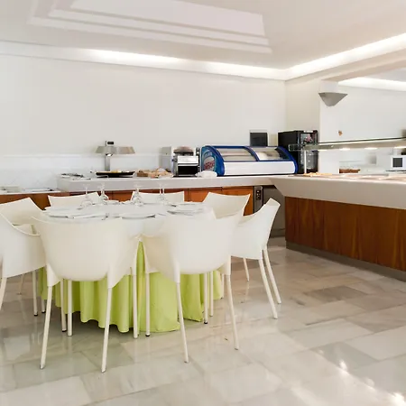 El Palmeral فندق 3*